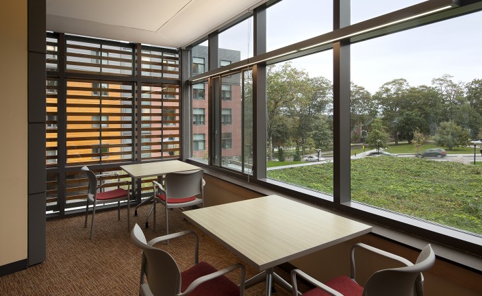 Hillside Hall at University of Rhode Island « LLB Architects